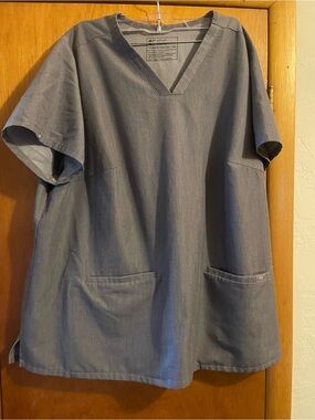 FIGS Scrub Top Womens 3XL Gray Casma 3 Pocket Medical V Neck Stretch FW1100